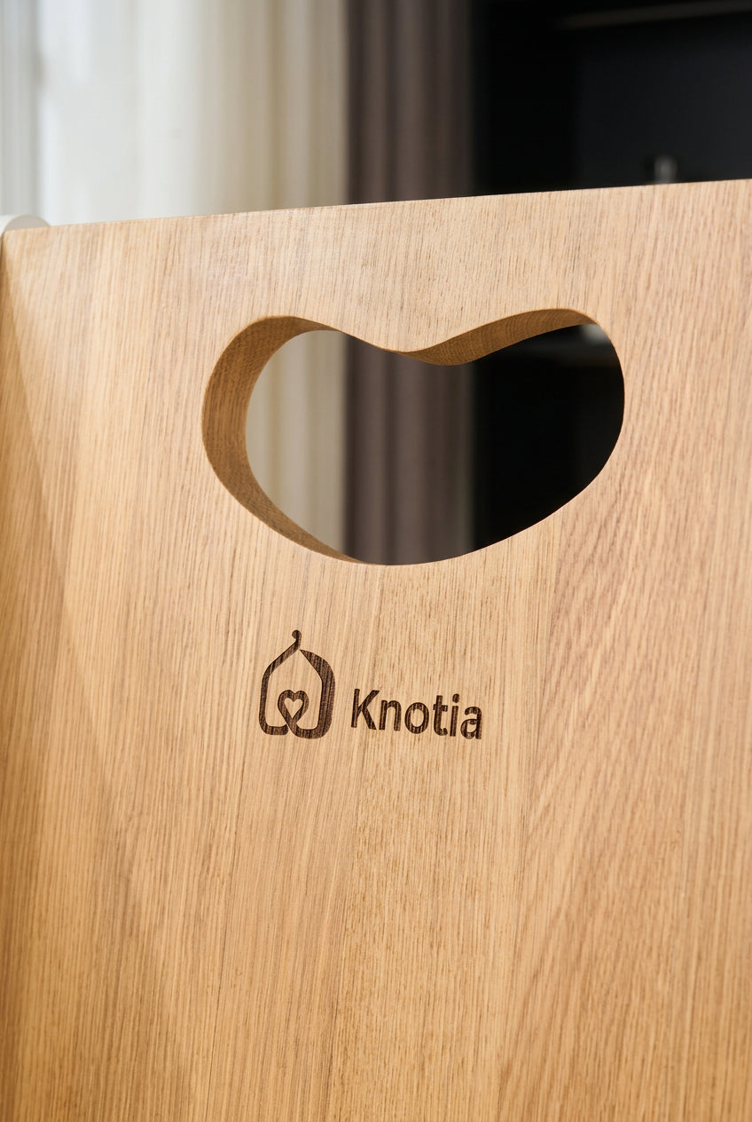 Solid Wood Moon-Shaped Pet Dining Chair
